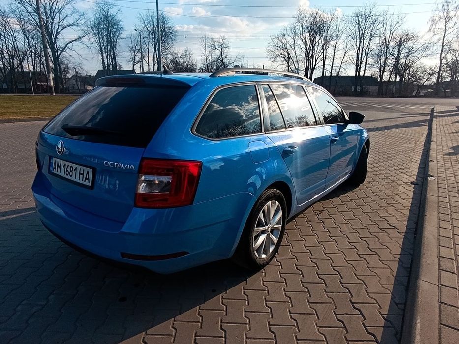 Skoda Octavia 2017 VIN TMBJJ7NE8J0104297 фото оголошення 5 з 22