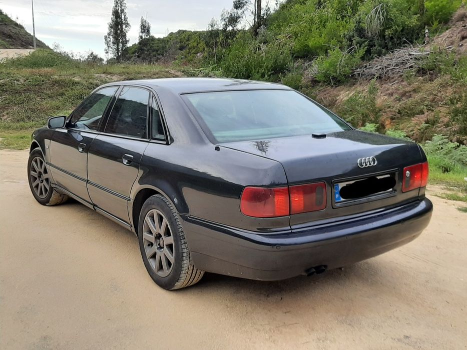 Audi A8  D2  2.5 TDI 180CV foto 5