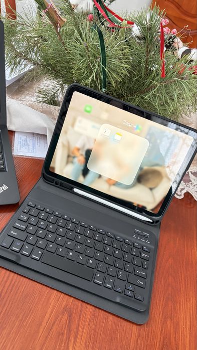 Продам новий чохол на Ipad 11 A16 2025