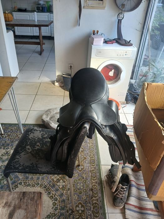 Sela de ponei ou cavalo pequeno