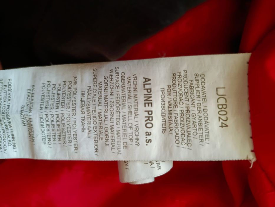 Kurtka damska Alpine Pro ,czarna,z kapturem.