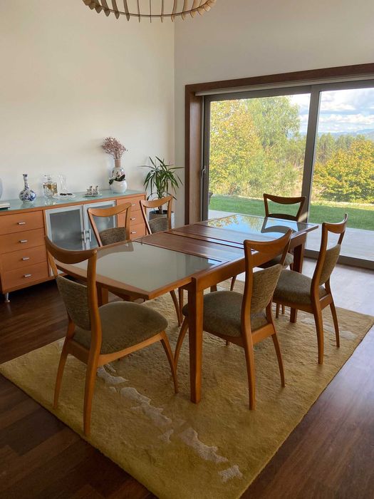 Mobília para Sala de Jantar - Mesa + 6 Cadeiras + Aparador