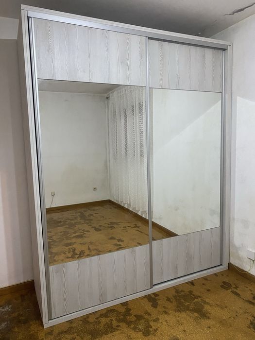 Guarda Roupa 2 Portas em Vidro