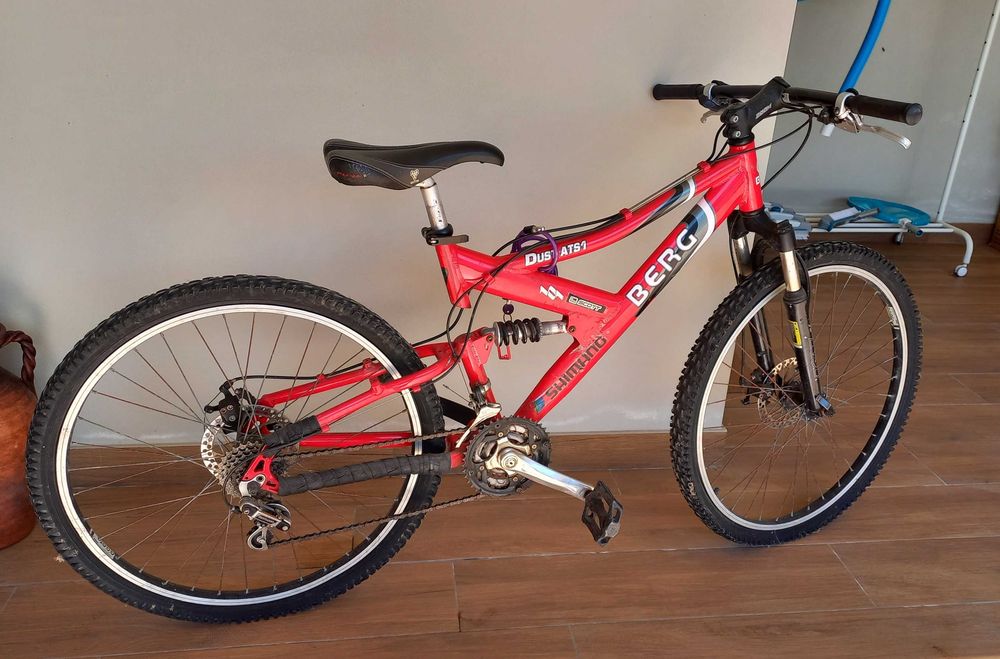 Bicicleta Berg, cross, em muito bom estado