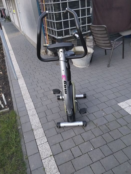 Sprzedam rower stacjonarny magnetyczny.Ladny