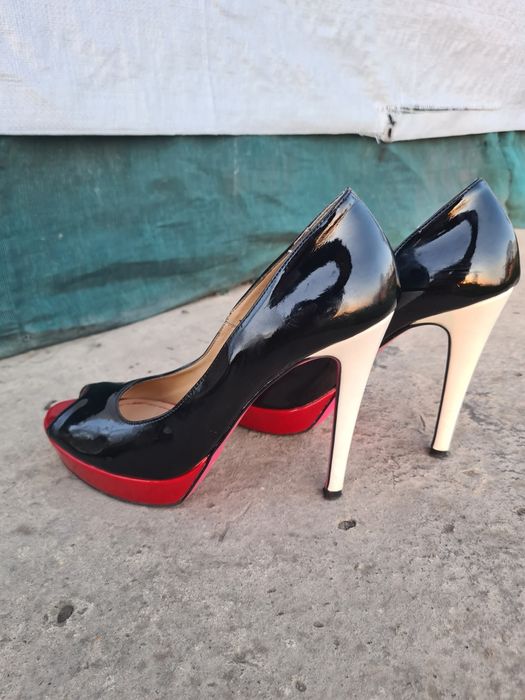 Вечірні гарні туфлі