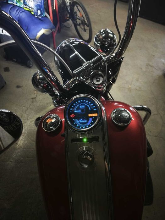 Harley Road King Chicano Style