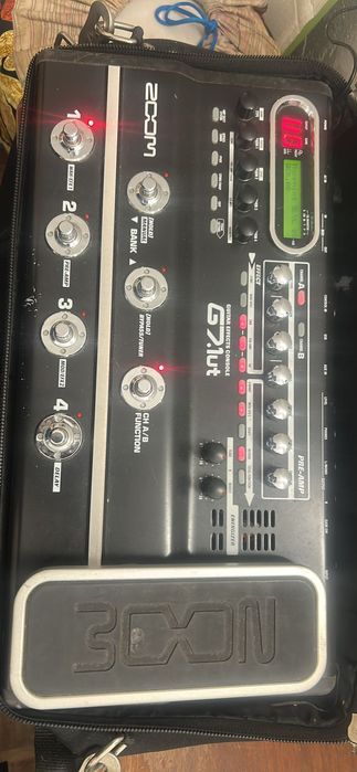 Pedaleira Zoom G7.1ut