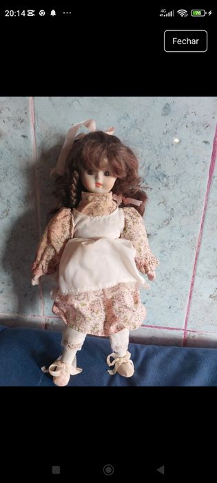 Bonecas de porcelana