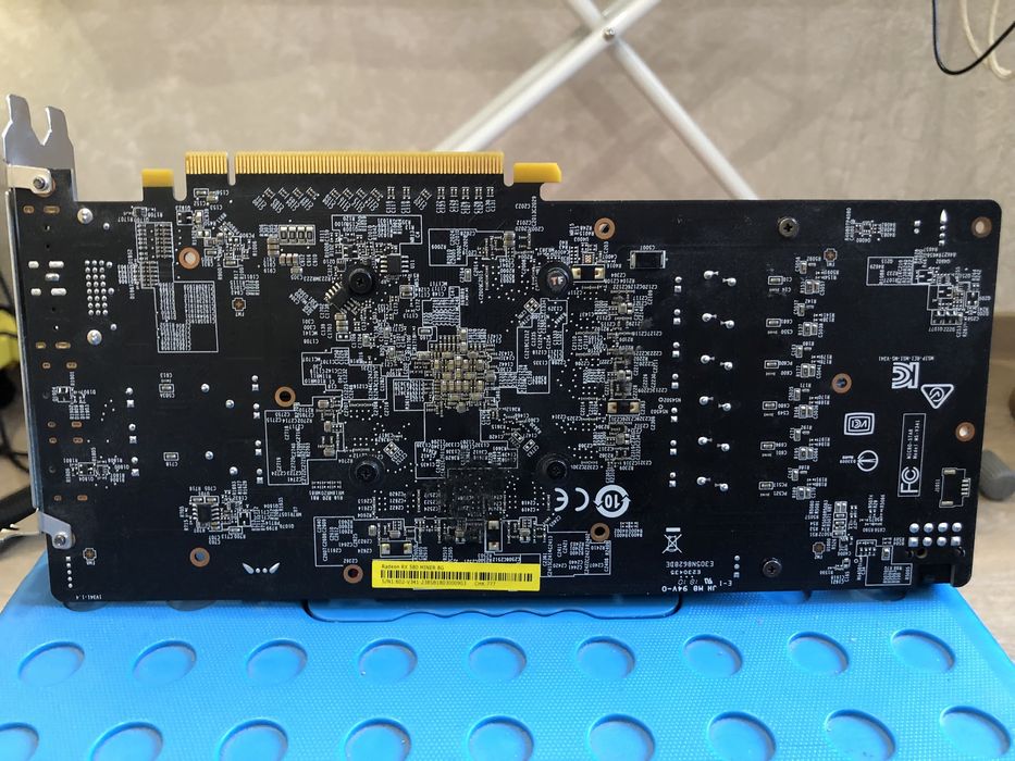 Видеокарта RADEON RX 580