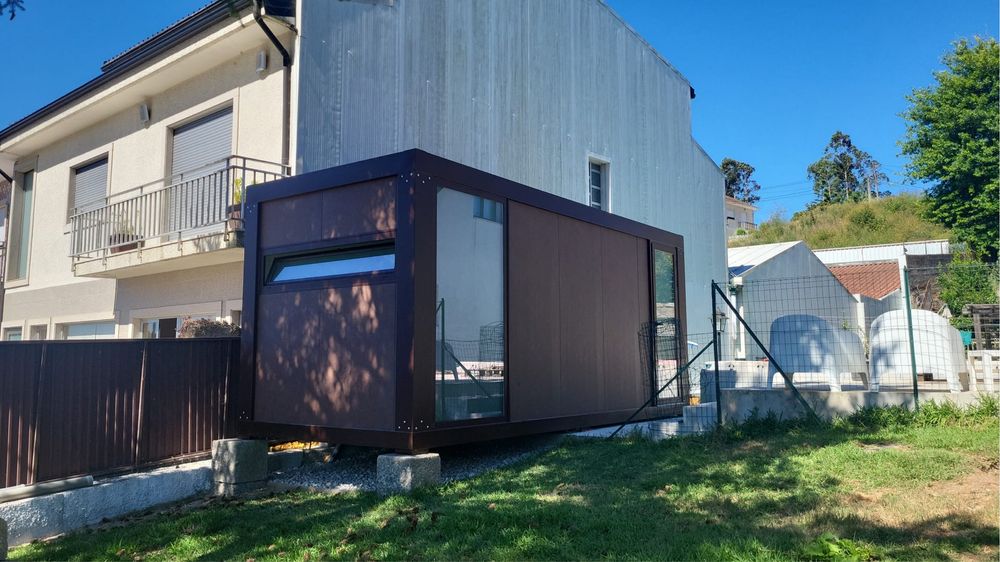 Contentor modular castanho