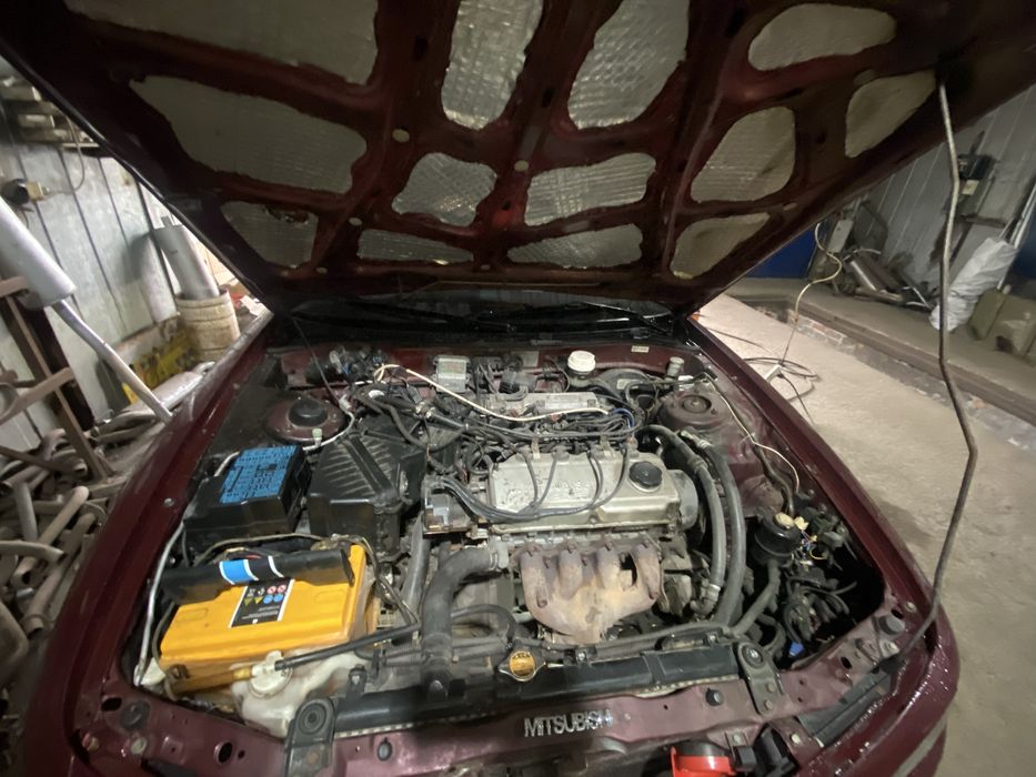 Mitsubishi Galant 7