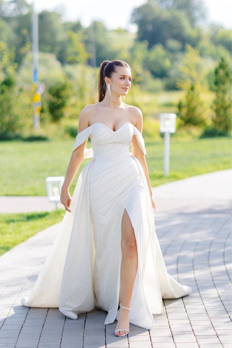 Дуже ніжна випускна сукня