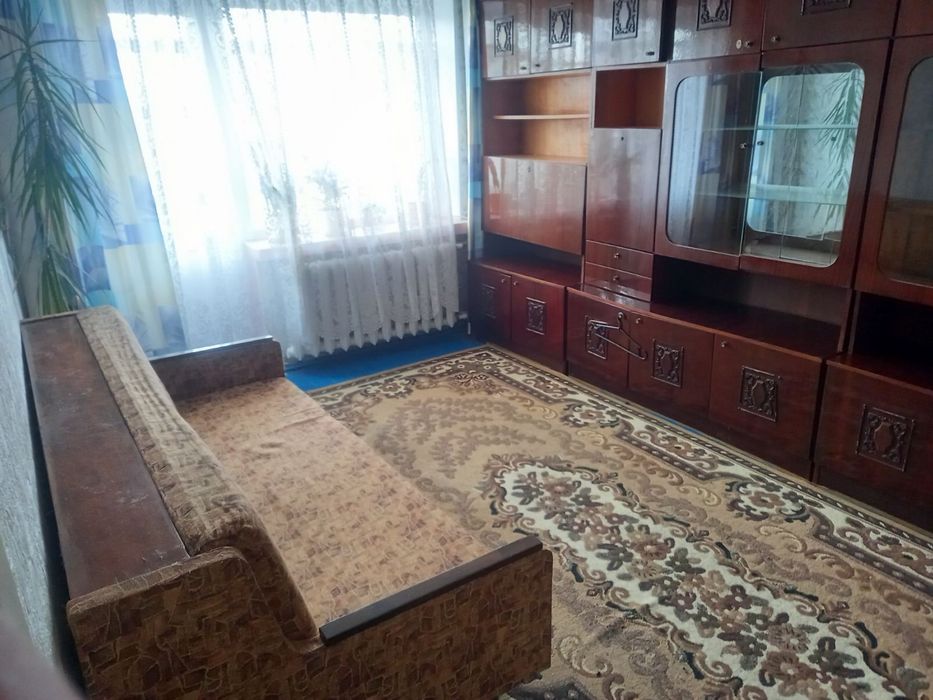 Сдам 1 к квартиру р-н Черемушки (клуб Украина)