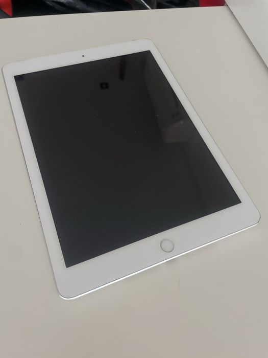 Ipad sexta geração (32G)
