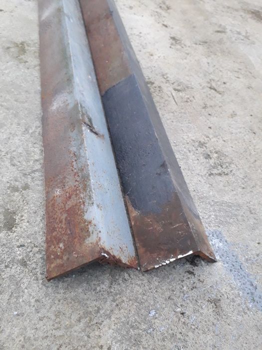 Продам кутник 11мм товщина 0,9мм