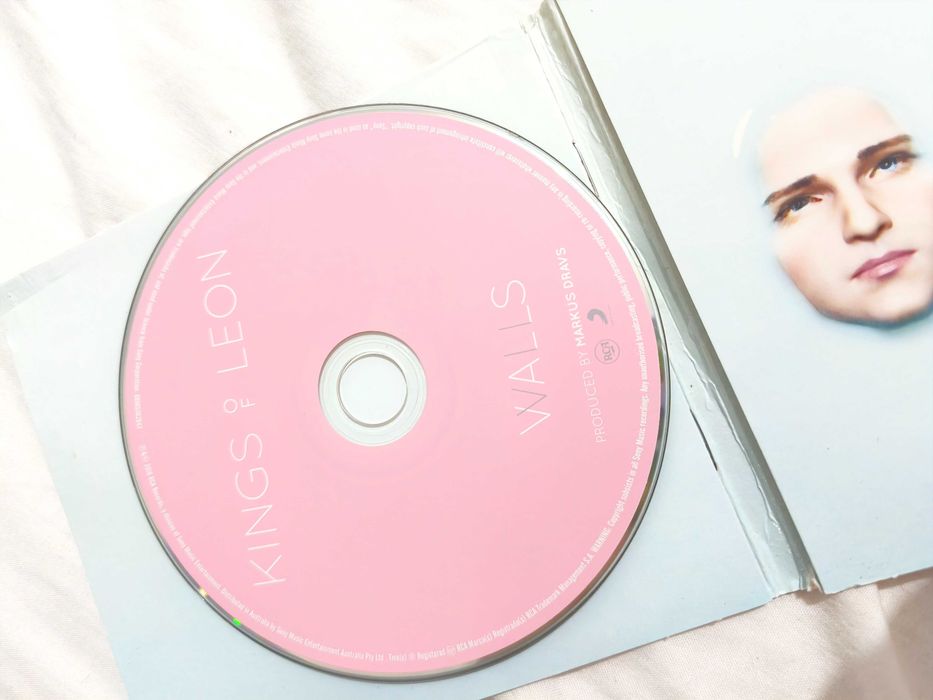 CD kings of Leon - Walls sem riscos