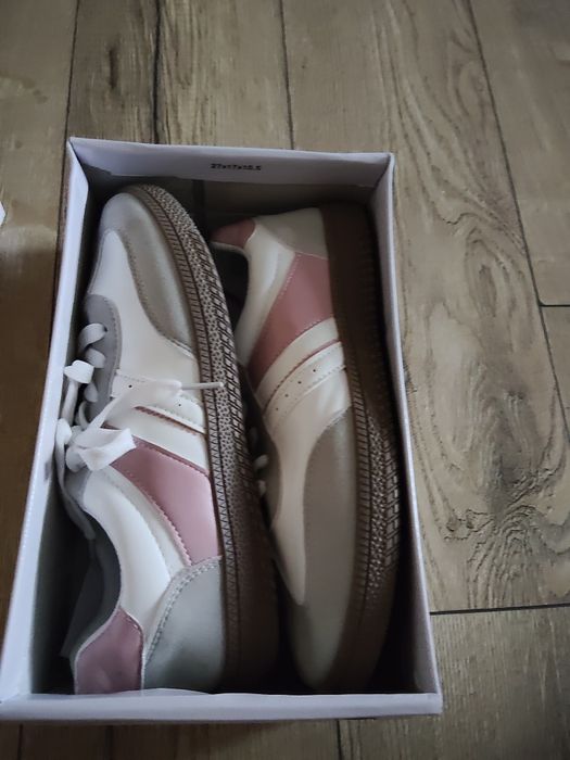 Buty damskie jesienne