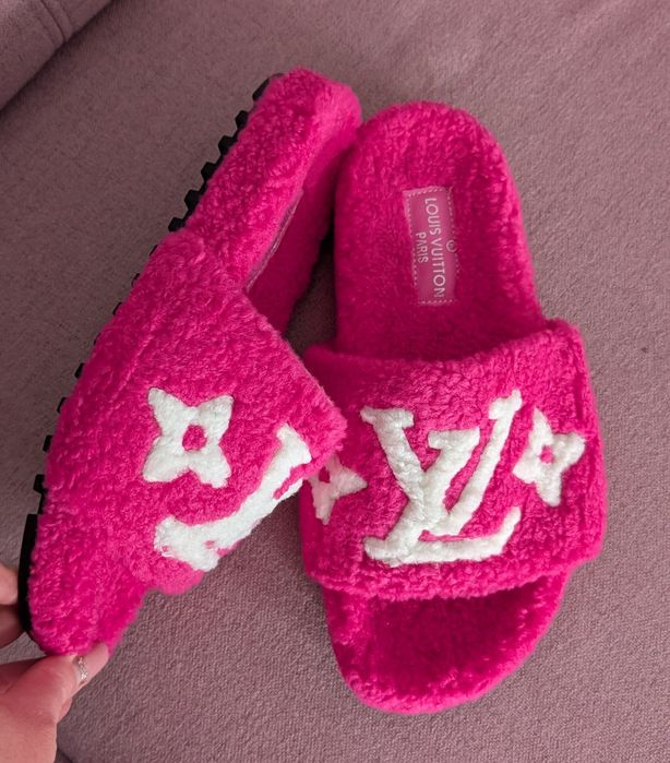 Klapki nowe różowe fuksja LV Louis Vuitton r 39