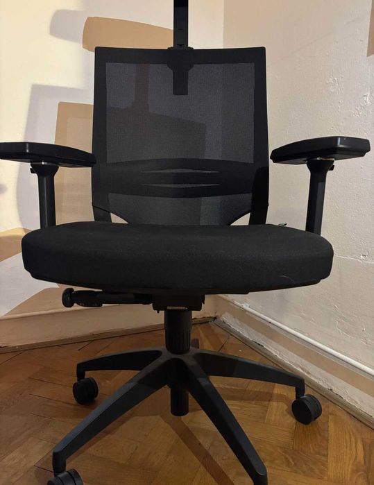 Комп'ютерне/офісне/ігрове крісло