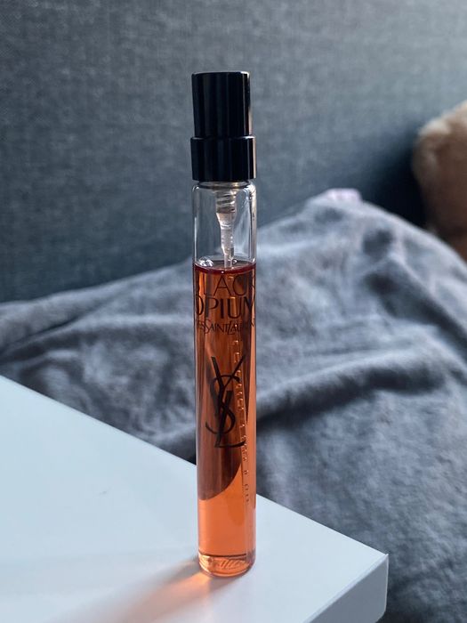 Yves Saint Laurent – Black Opium Eau de Parfum, 10 ml