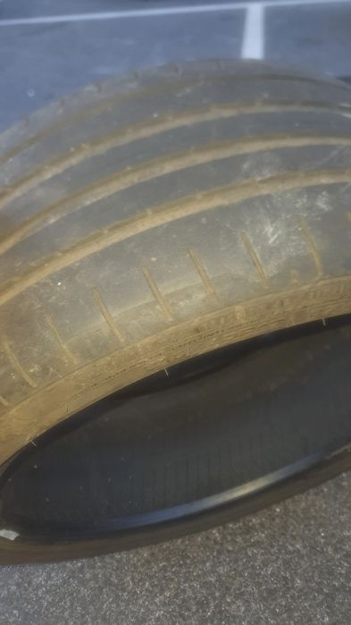 Pneus  r17  215 40