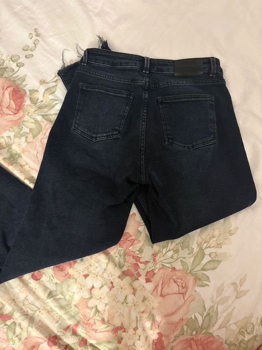 Szare czarne jeansy only z przetarciami S 36 27/32