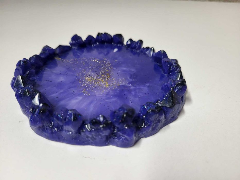 Подставка для украшений из эпоксидной смолы 10 см  ручная работа