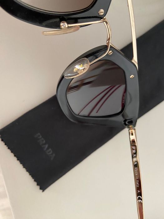 Óculos de sol Prada