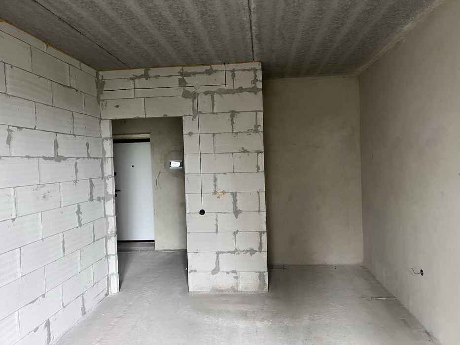Продам 1к квартиру Південно-Захід в зданому будинку