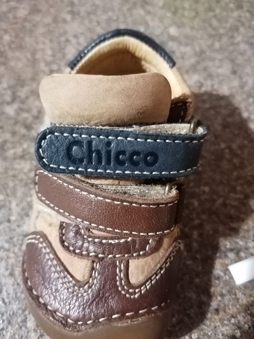 Дитяче взуття chicco
