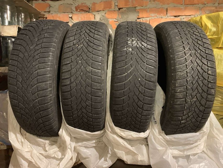 Зимова Гума Bridgestone Blizzak 215/65 r17 38/2022