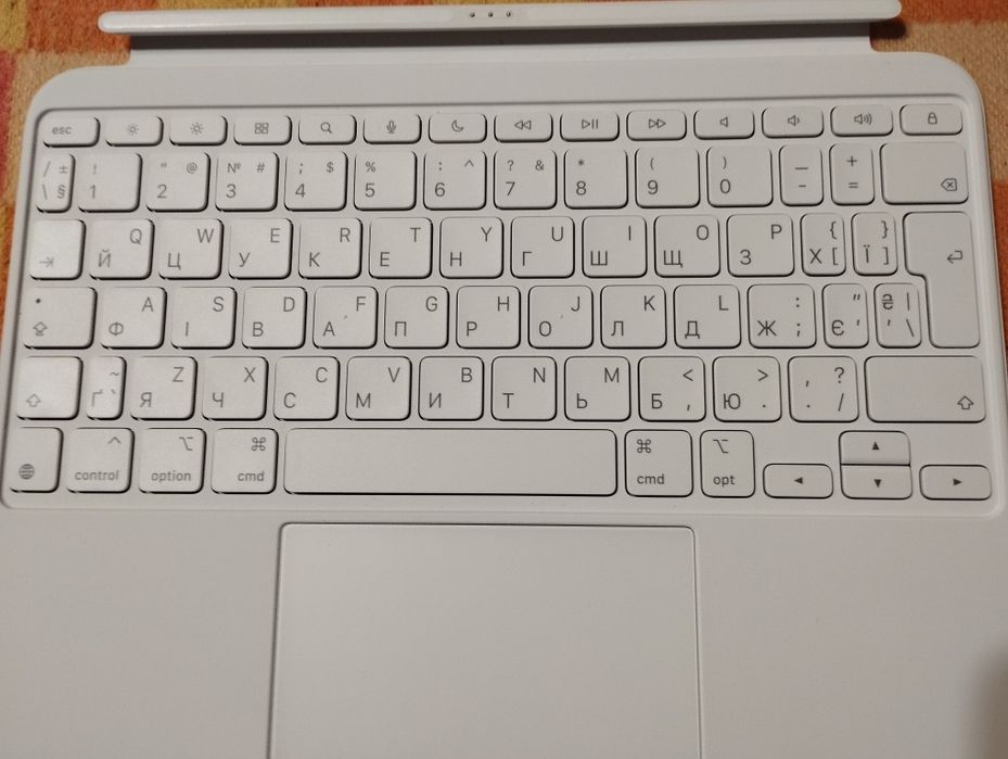 Клавіатура для планшету Apple