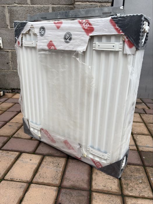 Радиатор отопления RENS НОВЫЙ