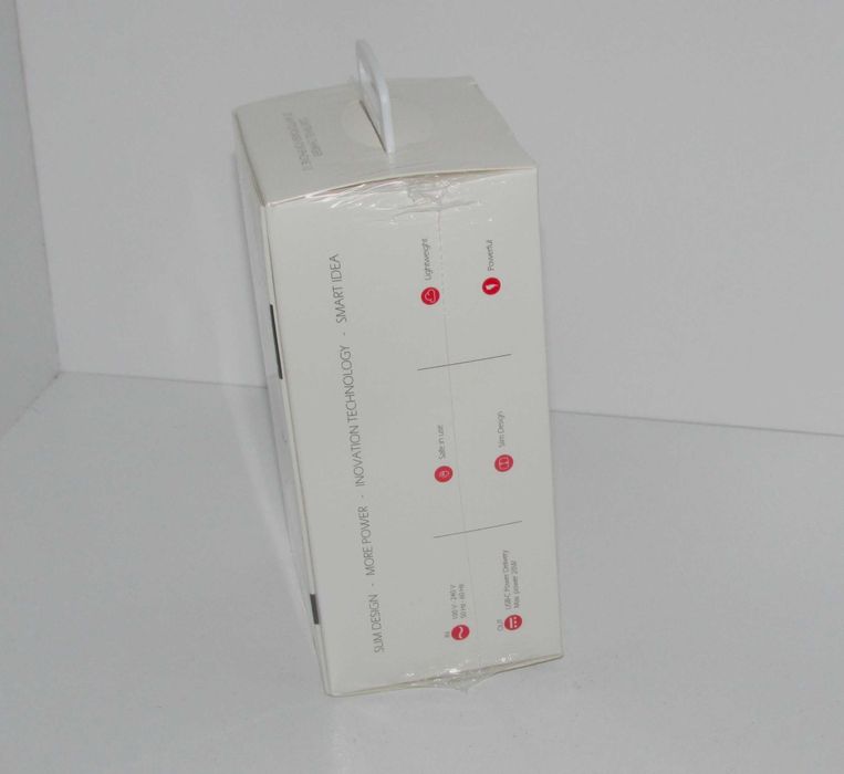 SWISSTEN Slim Travel Charger PD 20W Novo e Selado