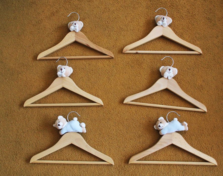 Tris e Ton - Medidor, cabide, tapete e cruzetas para quarto de criança