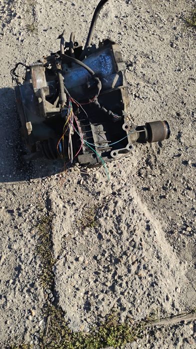 Skrzynia biegów chrysler Voyager 3.3 v6 99r