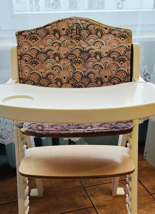 Lionelo floris z wkładką krzesełko do karmienia