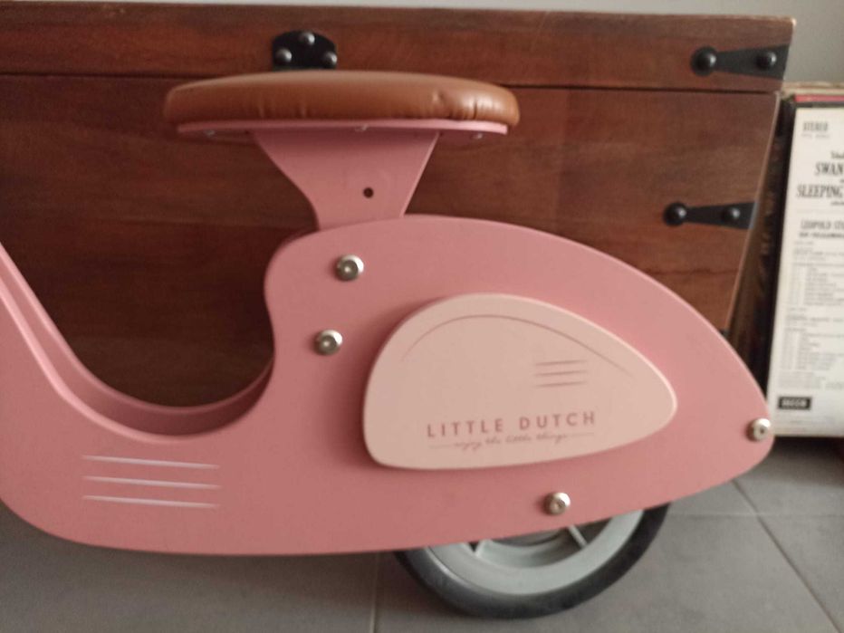 Bicicleta de equilíbrio — Little Dutch Rosa