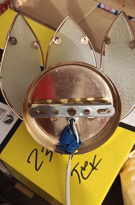 Продам светильник