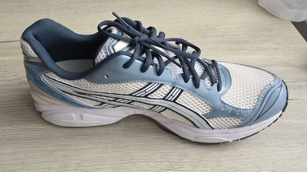 Asics GEL-Kayano 14 Cream/Raw Indigo