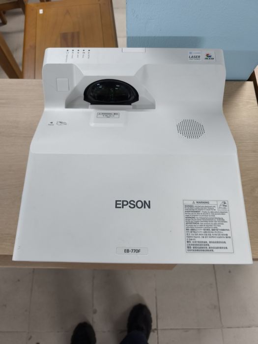 Projetor EPSON 770-F