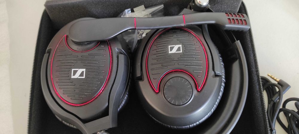Headset Sennheiser Game Zero e placa de som e amplificador GSX 1000