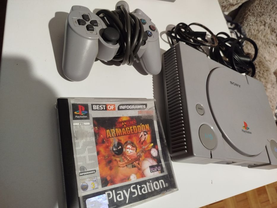 PlayStation 1 SCPH-7502 pad,kable+ WORMS ARMAGEDDON