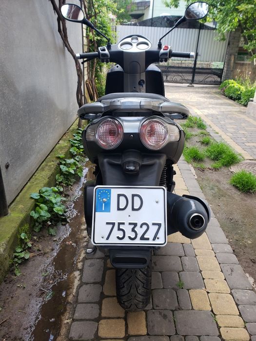 Скутер Piaggio Carnaby 200 Sh