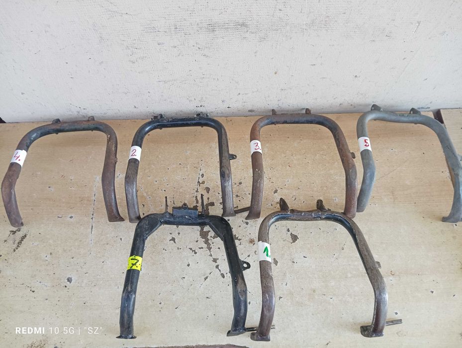 WSK - części - stopki centralne - 4 sztuki