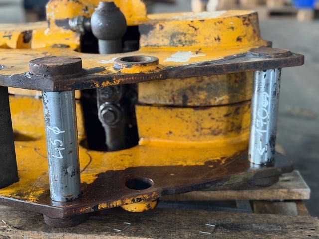 młot hydrauliczny do koparko ładowarki jcb