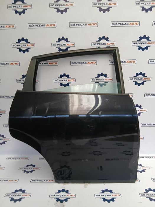 PORTA TRASEIRA DIREITA PRETO SEAT LEON 1P1 1.2TSI ANO: 2010
