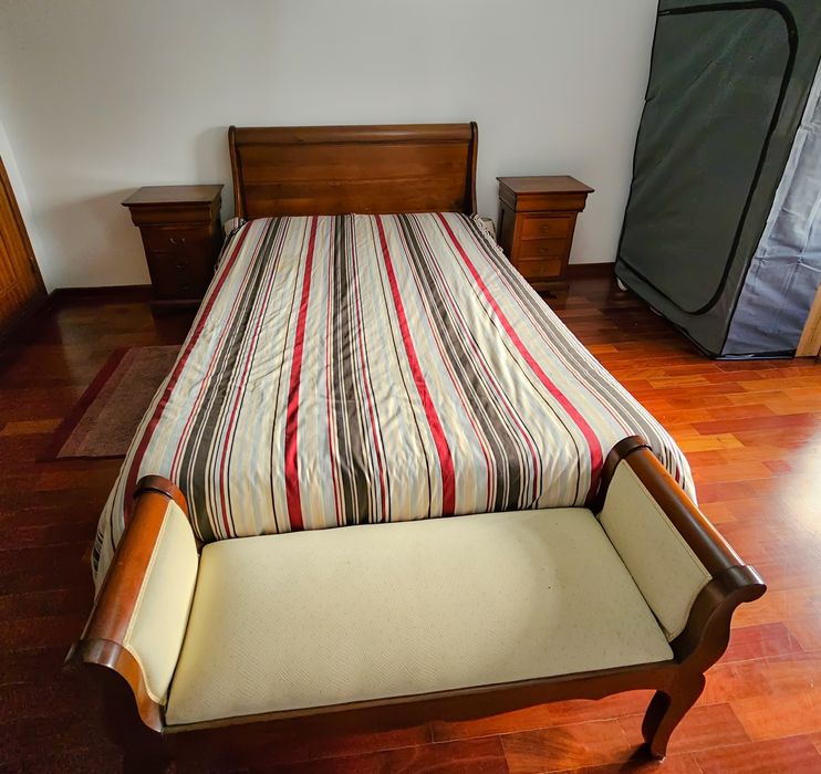 Vendo conjunto de mobiliário para quarto e sala