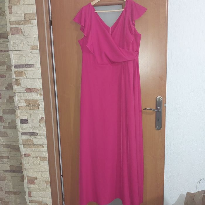 Sukienka malinowa z brokatem